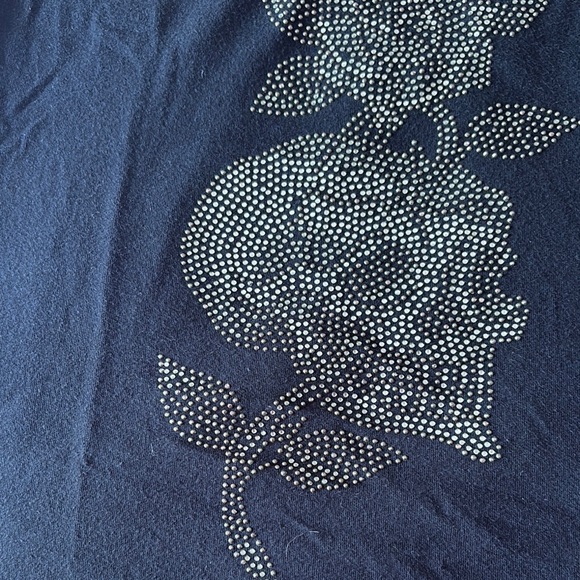 Ed Hardy Black V-Neck Women's Top - Picture 4 of 8